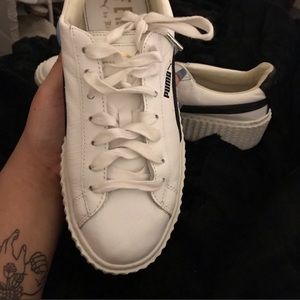 Women’s crackled Rihanna creeper